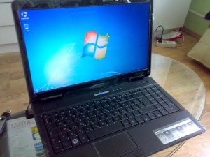 bán laptop cũ emachines e725 giá rẻ tại Hà Nội