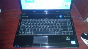 Bán laptop cũ Fujitsu Nh531 giá rẻ tại Hà Nội